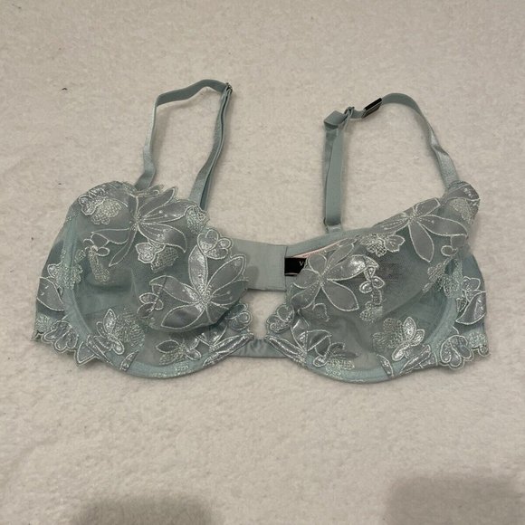 Victoria Secret Lace Bra - Picture 3 of 6
